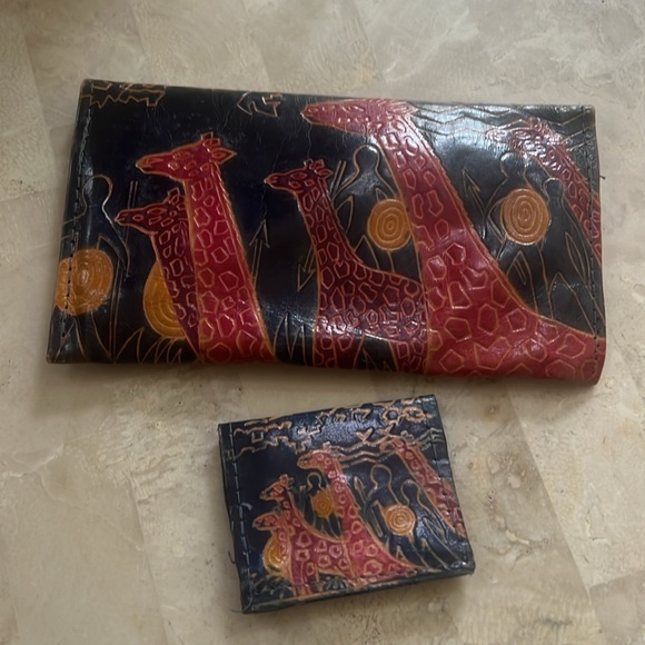Leather Giraffe Print Women's Wallet - Picture 2 of 7